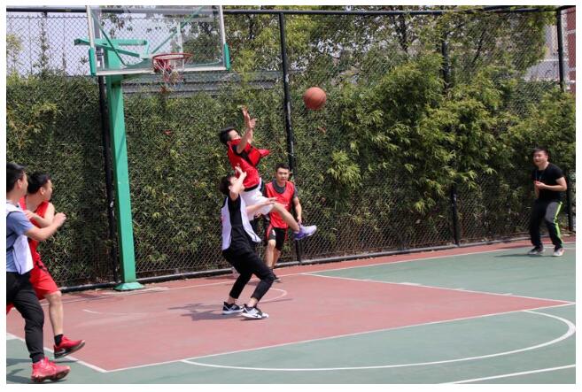 全員健身，這家公司籃球高手多達(dá)30個？